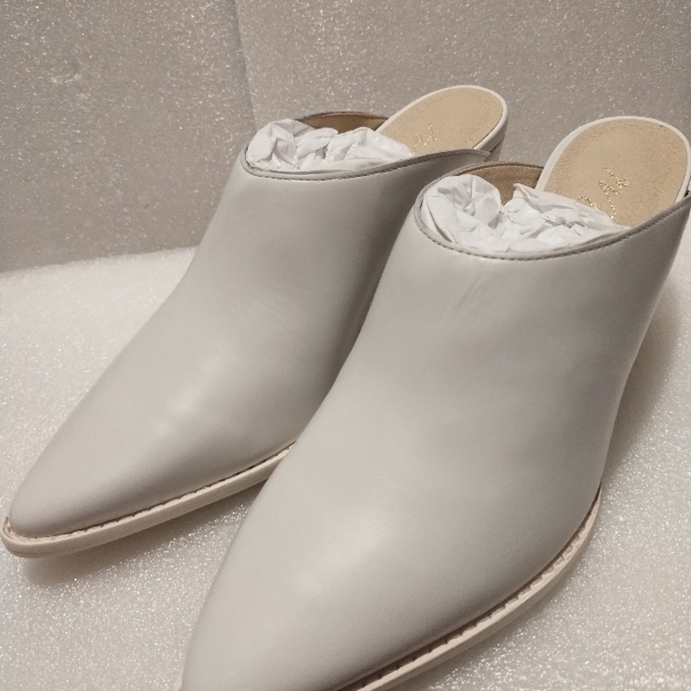 Matisse Cammy  elegant off white mule  size 6.5M women new
